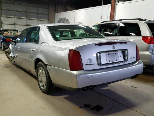 1G6KD54Y82U105894 - 2002 CADILLAC DEVILLE SILVER photo 3