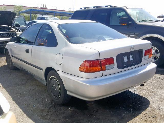 1HGEJ622XVL082041 - 1997 HONDA CIVIC DX SILVER photo 3