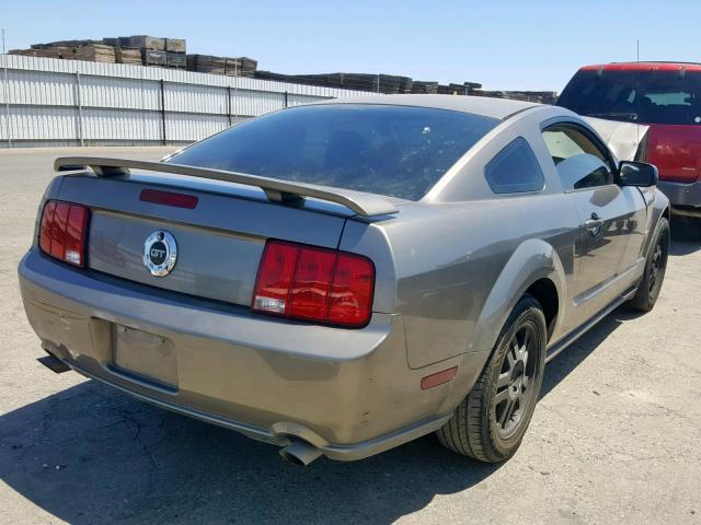 1ZVHT82H955181294 - 2005 FORD MUSTANG GT CHARCOAL photo 4