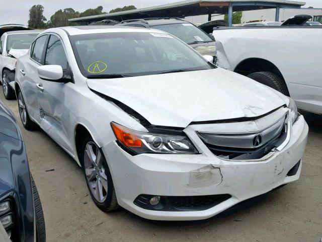 19VDE1F78FE005615 - 2015 ACURA ILX 20 TEC WHITE photo 1