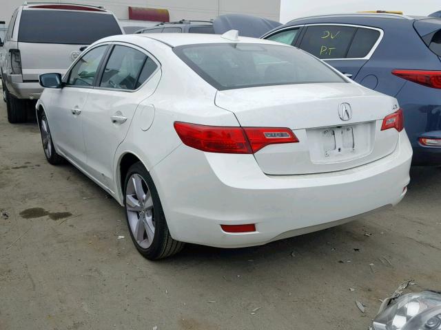 19VDE1F78FE005615 - 2015 ACURA ILX 20 TEC WHITE photo 3