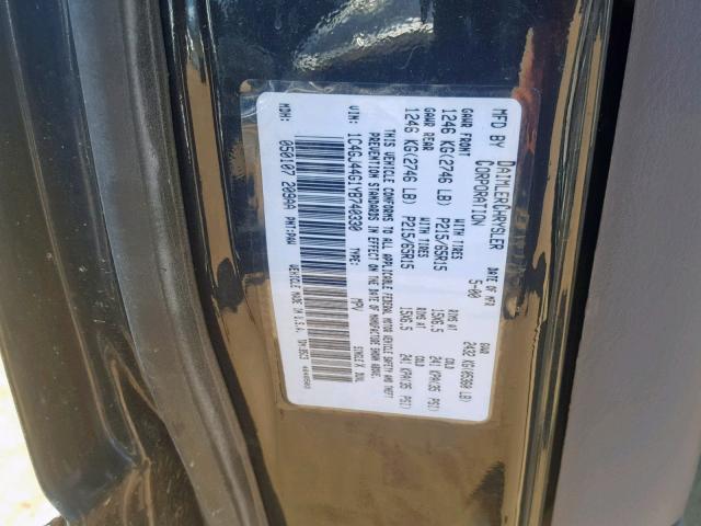 1C4GJ44G1YB740330 - 2000 CHRYSLER GRAND VOYA BLACK photo 10