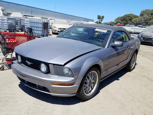 1ZVHT85H965193653 - 2006 FORD MUSTANG GT GRAY photo 2