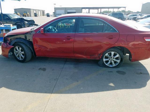 4T1BF3EK1BU129357 - 2011 TOYOTA CAMRY BASE RED photo 9