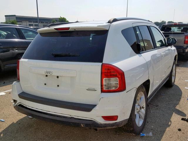 1J4NT1FAXBD178670 - 2011 JEEP COMPASS SP თეთრი ფოტო 4