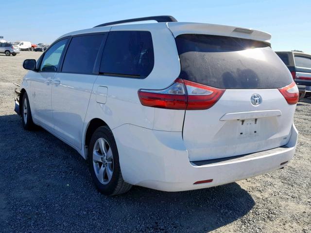 5TDKK3DC7FS571452 - 2015 TOYOTA SIENNA LE WHITE photo 3