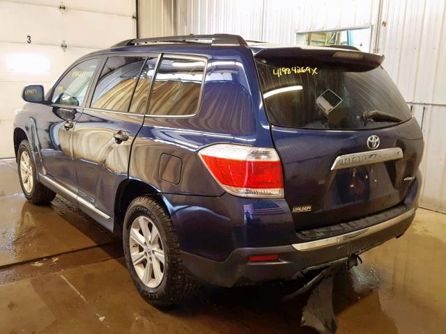 5TDBK3EH5DS217341 - 2013 TOYOTA HIGHLANDER BLUE photo 3