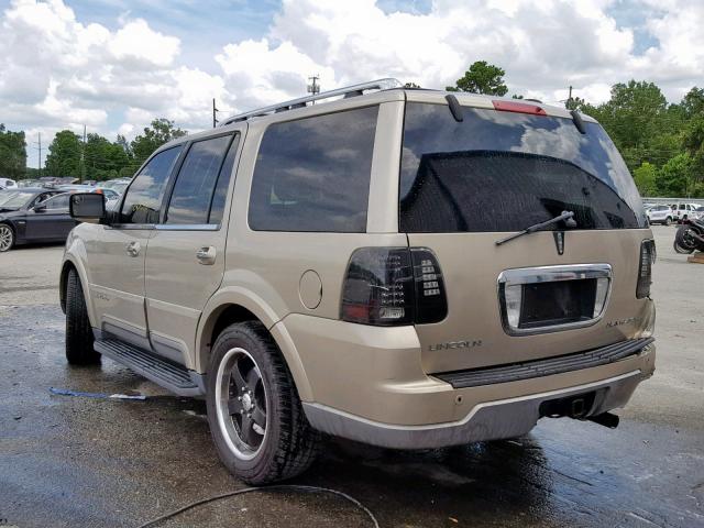 5LMFU28R74LJ29248 - 2004 LINCOLN NAVIGATOR CREAM photo 3