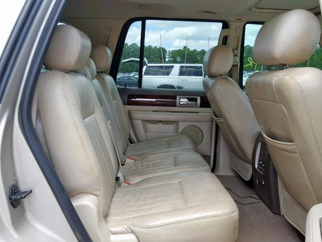 5LMFU28R74LJ29248 - 2004 LINCOLN NAVIGATOR CREAM photo 6