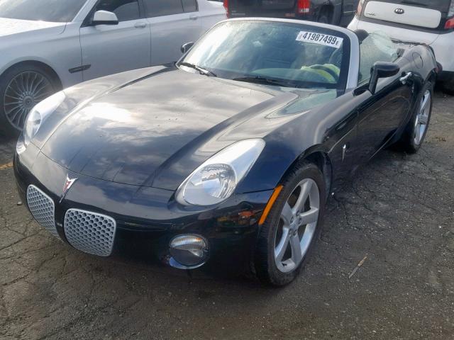 1G2MB35B57Y104216 - 2007 PONTIAC SOLSTICE BLACK photo 2