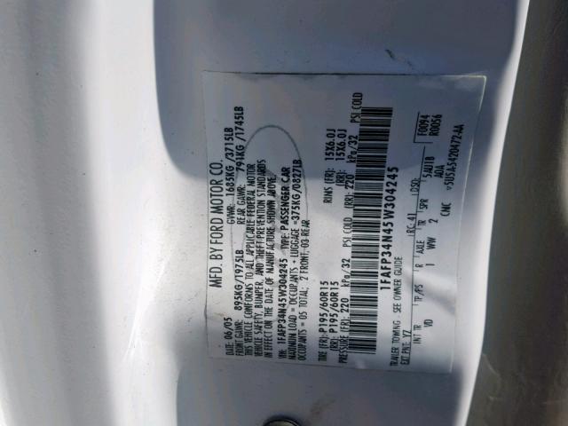 1FAFP34N45W304245 - 2005 FORD FOCUS ZX4 WHITE photo 10