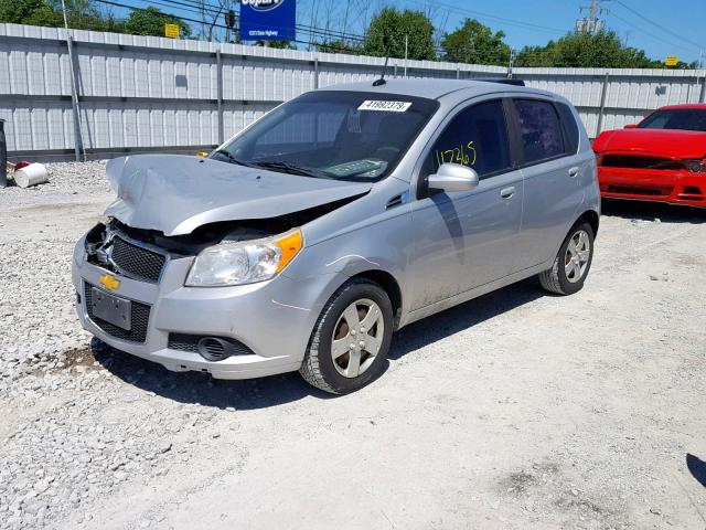 KL1TD6DE5AB123882 - 2010 CHEVROLET AVEO LS SILVER photo 2