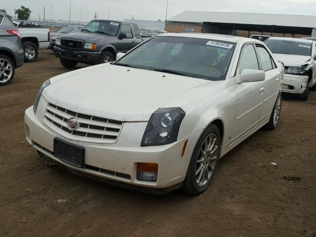 1G6DP577770196092 - 2007 CADILLAC CTS HI FEA WHITE photo 2