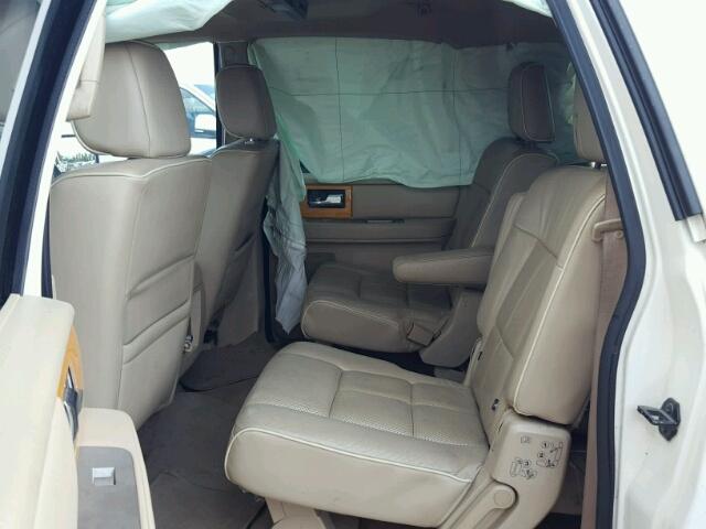 5LMFL27568LJ08060 - 2008 LINCOLN NAVIGATOR 白色 照片 6