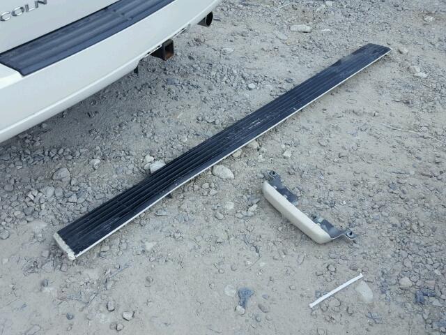 5LMFL27568LJ08060 - 2008 LINCOLN NAVIGATOR 白色 照片 9