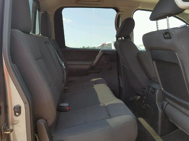 1N6BA0EDXDN305352 - 2013 NISSAN TITAN S GRAY photo 6