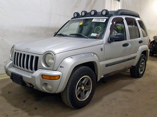 1J4GL38K44W246320 - 2004 JEEP LIBERTY RE SILVER photo 2