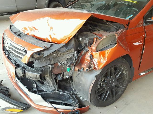 5NPE34AB0FH190415 - 2015 HYUNDAI SONATA SPO ORANGE photo 9