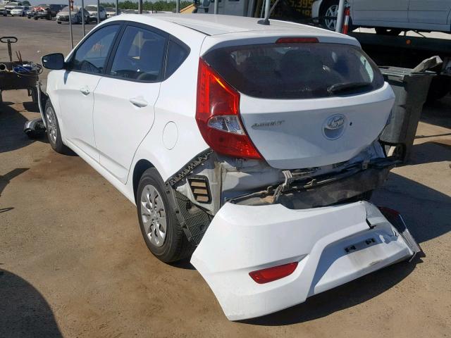 KMHCT5AE7GU256727 - 2016 HYUNDAI ACCENT SE WHITE photo 3