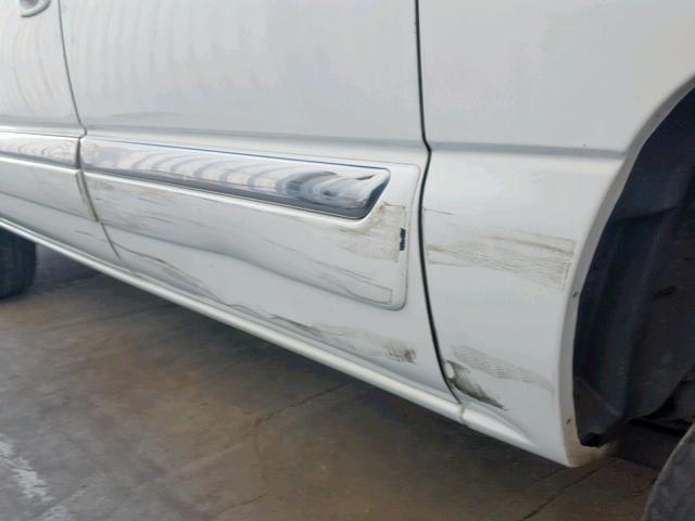 1GKEC16Z95J181078 - 2005 GMC YUKON XL C WHITE photo 9