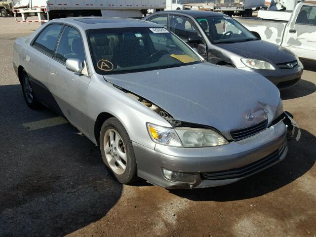 JT8BF28G915106034 - 2001 LEXUS ES 300 SILVER photo 1