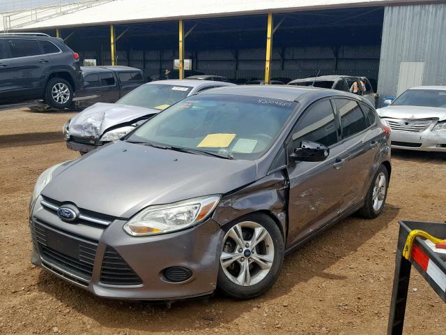 1FADP3K2XEL156667 - 2014 FORD FOCUS SE GRAY photo 2