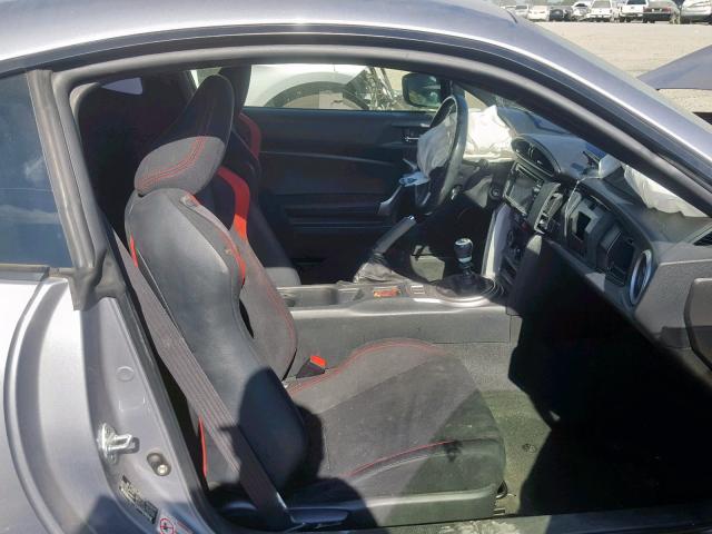 JF1ZNAA11F9700562 - 2015 TOYOTA SCION FR-S SILVER photo 5