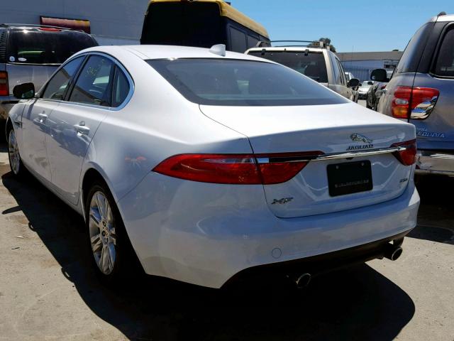 SAJBD4BV9GCY16860 - 2016 JAGUAR XF PREMIUM WHITE photo 3