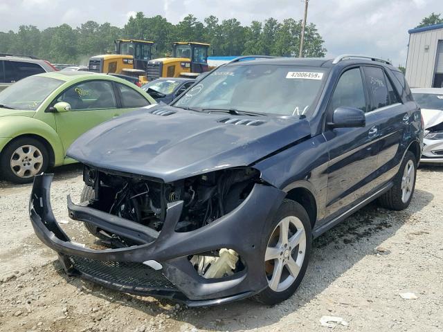 4JGDA0EB4GA777032 - 2016 MERCEDES-BENZ GLE 300D 4 GRAY photo 2