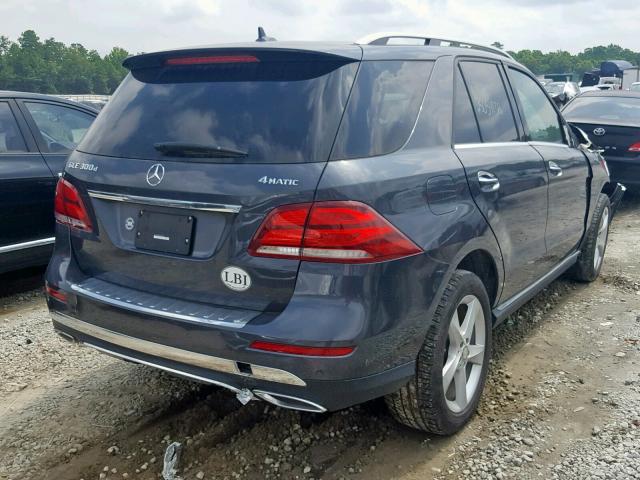 4JGDA0EB4GA777032 - 2016 MERCEDES-BENZ GLE 300D 4 GRAY photo 4