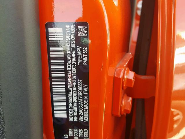 ZACCJAAT7GPD86557 - 2016 JEEP RENEGADE S ნარინჯისფერი ფოტო 10