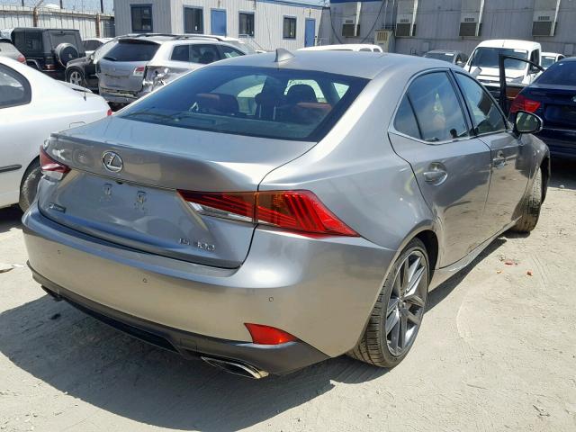 JTHBA1D22J5064311 - 2018 LEXUS IS 300 GRAY photo 4