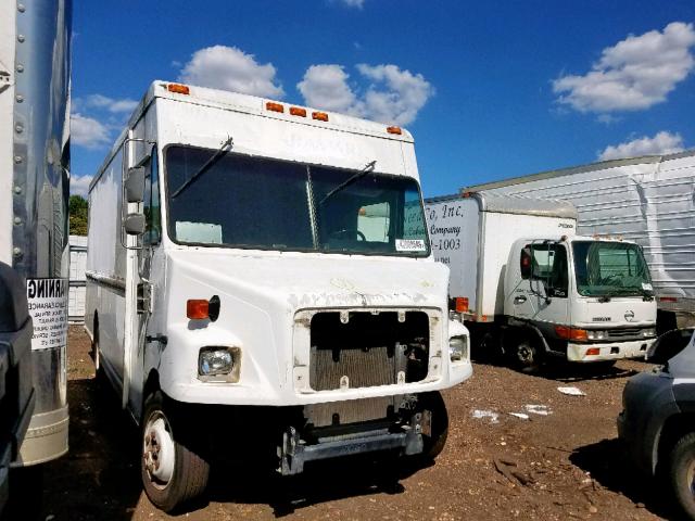 4UZAAPBW73CL10060 - 2003 FREIGHTLINER CHASSIS M WHITE photo 1