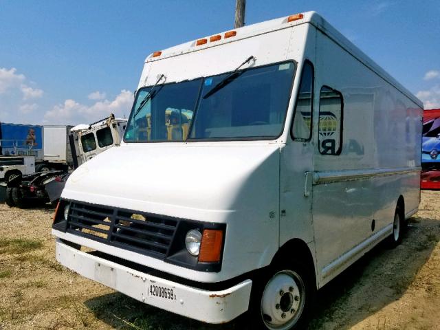 4UZAAPCP45CU75901 - 2005 FREIGHTLINER CHASSIS M WHITE photo 2