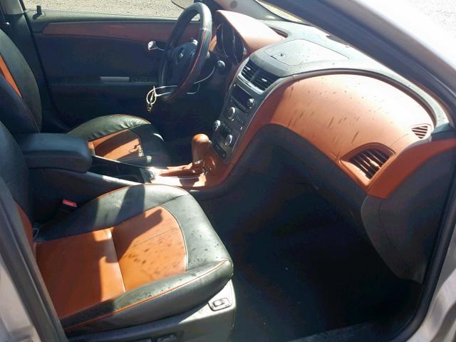 1G1ZE5EU5BF396596 - 2011 CHEVROLET MALIBU LTZ ვერცხლისფერი ფოტო 5