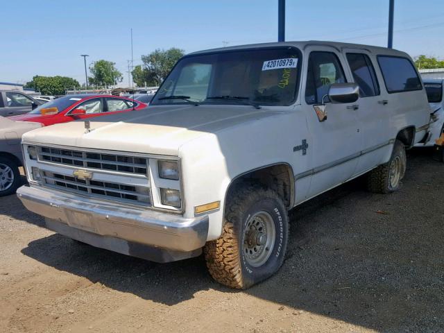 1GNEV16K5JF119450 - 1988 CHEVROLET SUBURBAN V WHITE photo 2