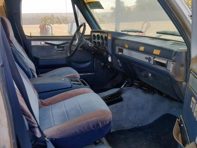 1GNEV16K5JF119450 - 1988 CHEVROLET SUBURBAN V WHITE photo 5