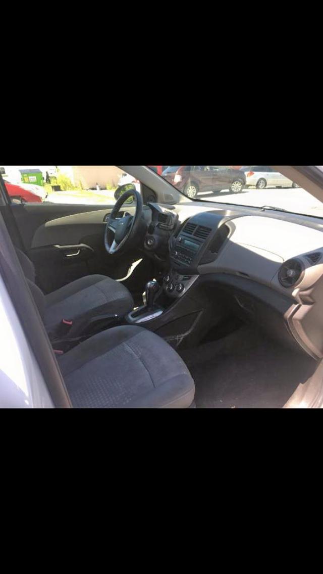 1G1JA6SHXD4163723 - 2013 CHEVROLET SONIC LS 白色 照片 6