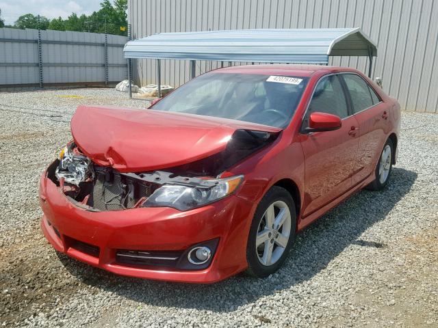 4T1BF1FK3CU557855 - 2012 TOYOTA CAMRY BASE RED photo 2