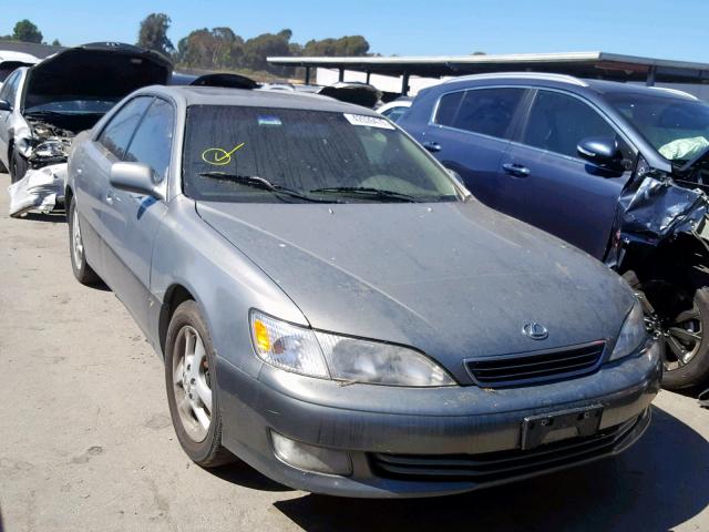 JT8BF28G110306371 - 2001 LEXUS ES 300 SILVER photo 1