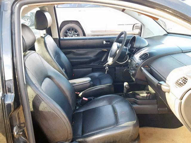 3VWPG31C08M501724 - 2008 VOLKSWAGEN NEW BEETLE BLACK photo 5