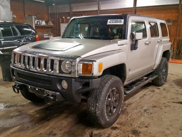 5GTDN13E578164574 - 2007 HUMMER H3 SILVER photo 2