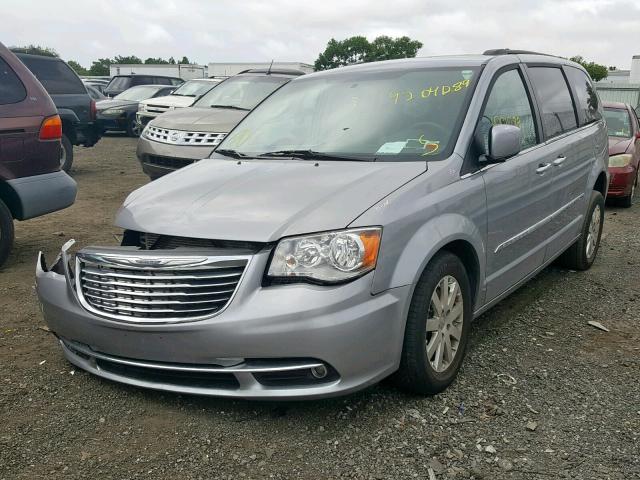 2C4RC1BG5GR253667 - 2016 CHRYSLER TOWN & COU SILVER photo 2