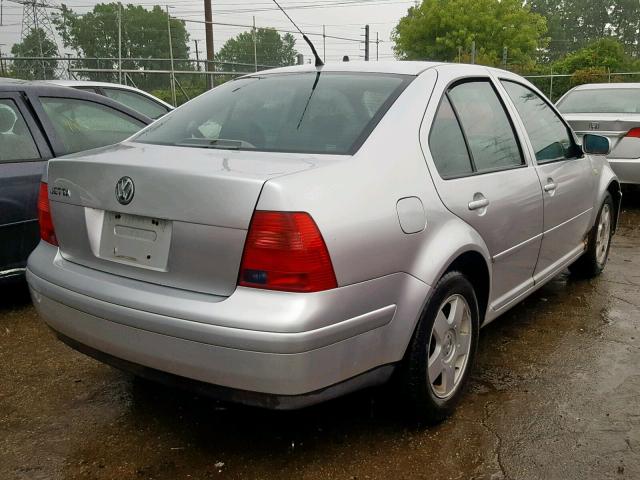 3VWSA29M7YM122366 - 2000 VOLKSWAGEN JETTA GLS SILVER photo 4