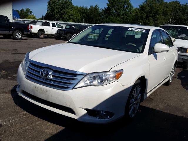 4T1BK3DB6BU416531 - 2011 TOYOTA AVALON BAS WHITE photo 2