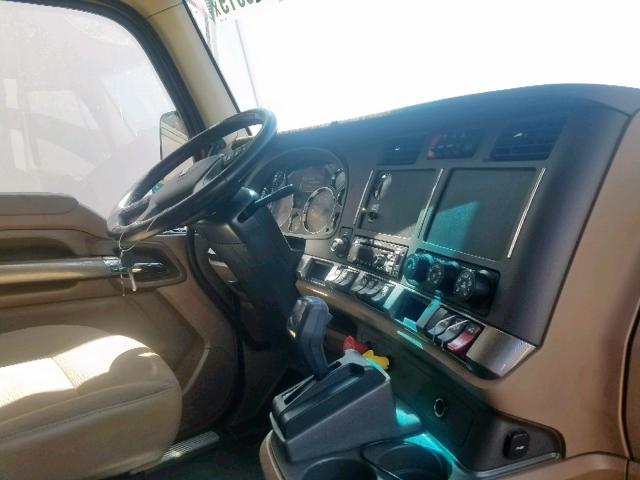 1XKYD49XXJJ210622 - 2018 KENWORTH CONSTRUCTI TWO TONE photo 9