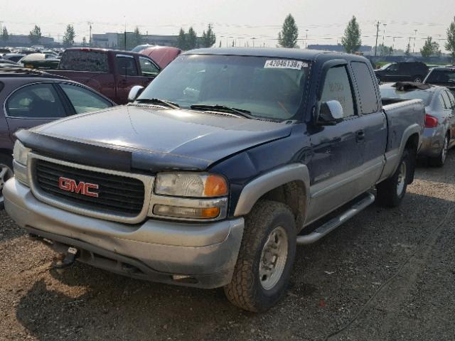 1GTGK29UX2Z139271 - 2002 GMC NEW SIERRA BLUE photo 2