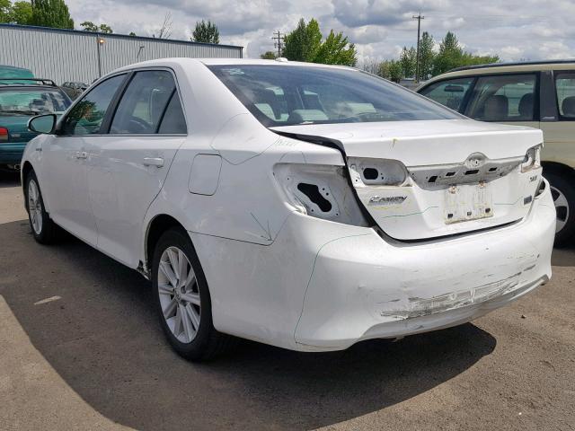 4T1BD1FK0DU068403 - 2013 TOYOTA CAMRY HYBR WHITE photo 3