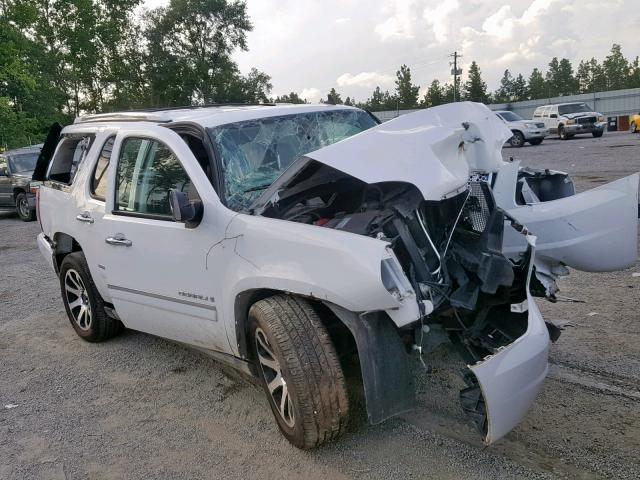 1GKFK03209J122953 - 2009 GMC YUKON DENA WHITE photo 1