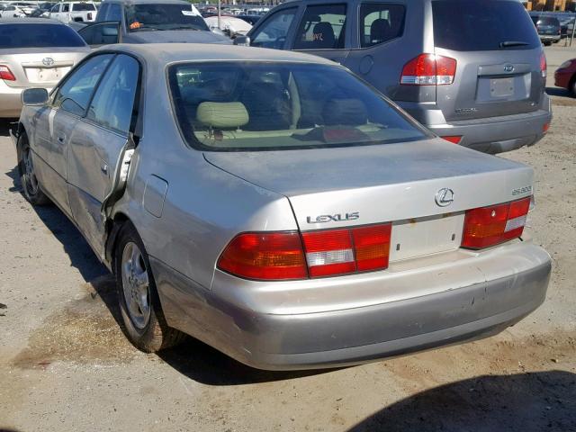 JT8BF28G2W5023424 - 1998 LEXUS ES 300 TWO TONE photo 3